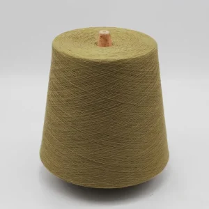 Sợi polyester tái chế kéo màu đạt chứng nhận GRS dạng côn màu olive