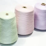 Ba cone sợi lyocell pha lụa nhuộm màu xanh bạc hà, hồng nhạt và tím nhạt